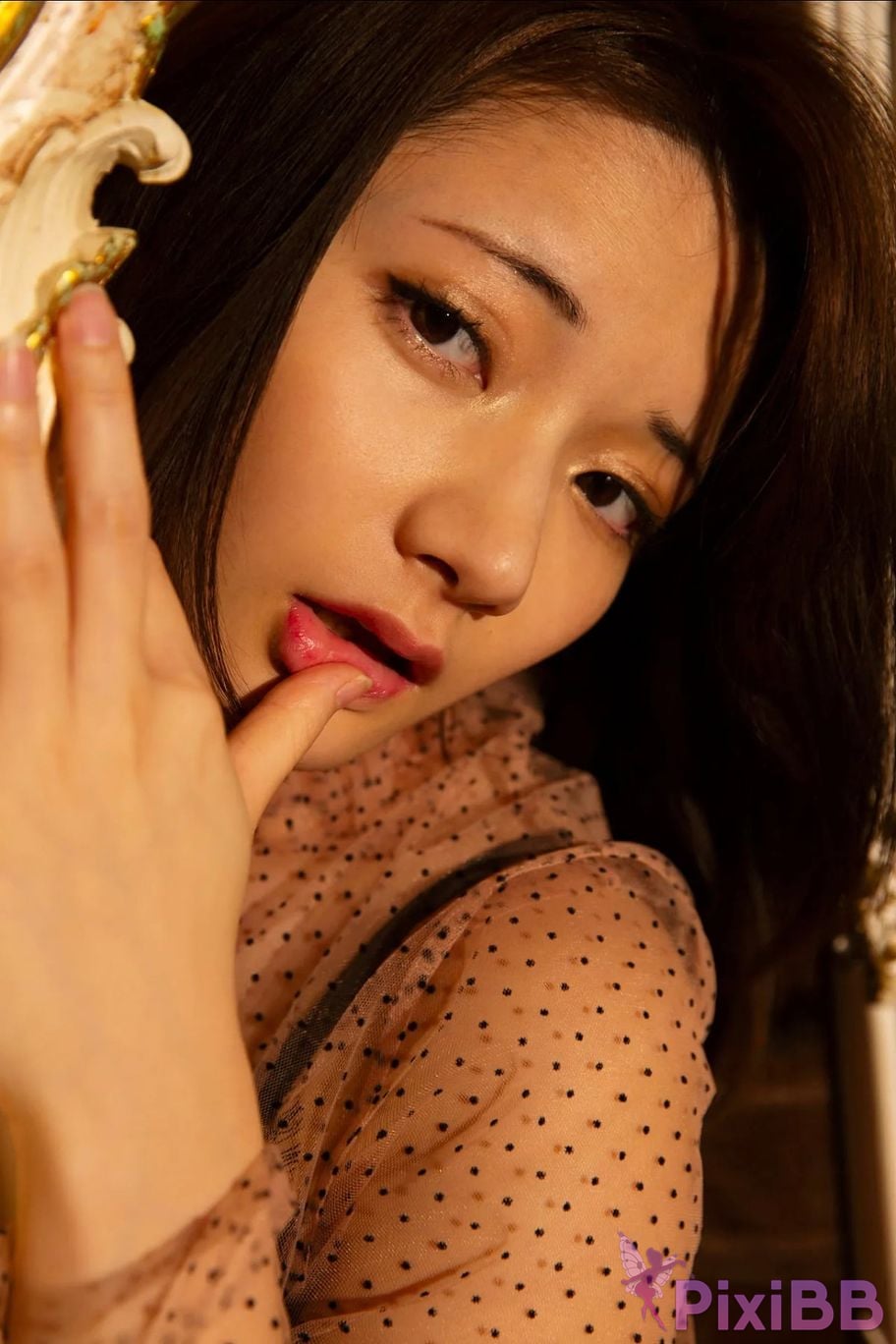 Japanese Idol Sakurai feels respected. Lady Vol.2 PixiBB.COM 032