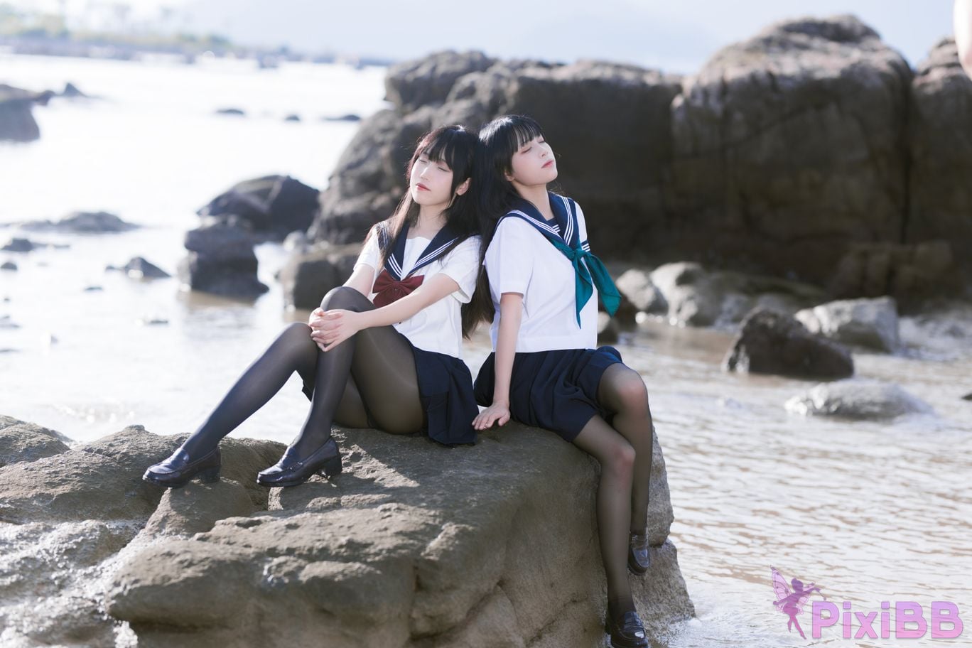 Coser and PixiBB.COM 006