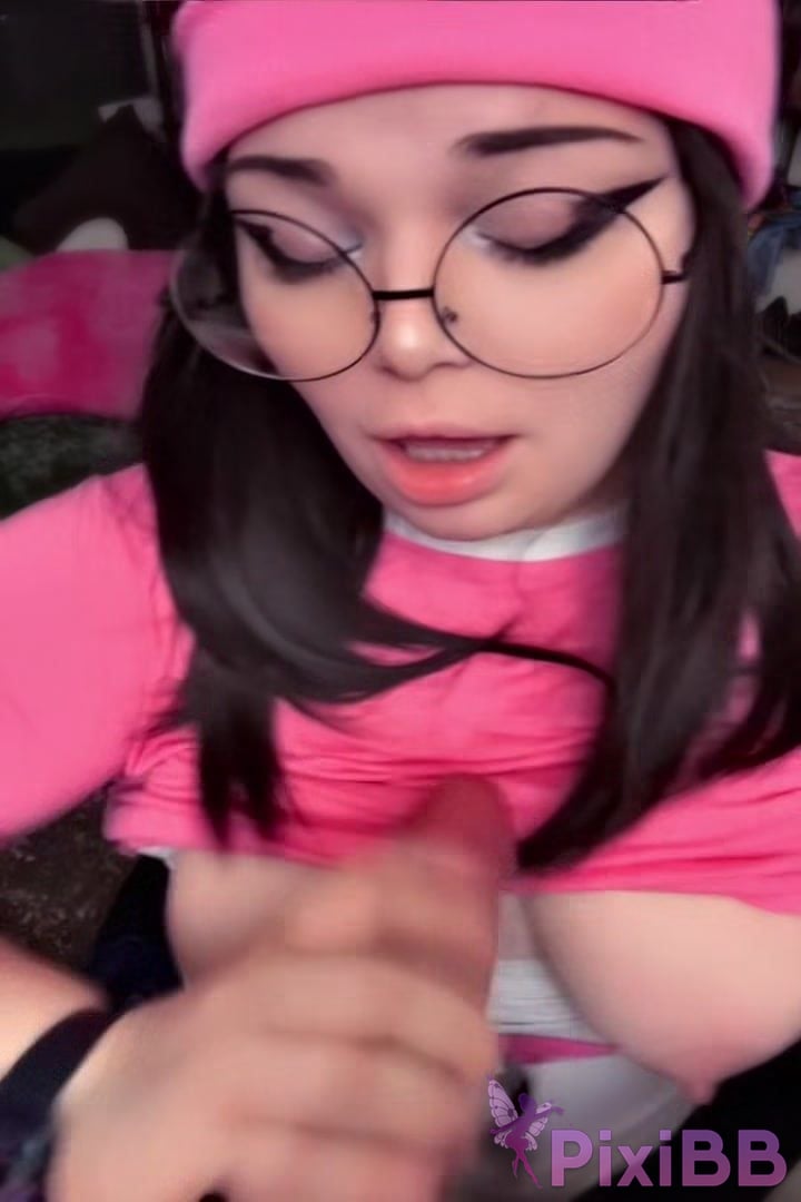 Lexxi Blakk Meg Griffin Video PixiBB.COM 010