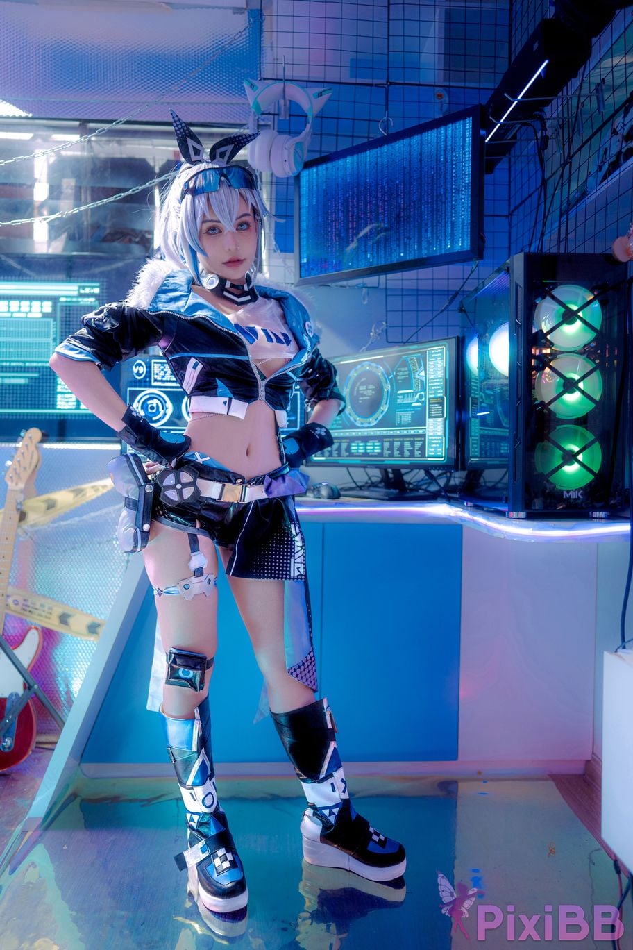 Joyce Lin2x Silver Wolf (Honkai Star Rail) PixiBB.COM