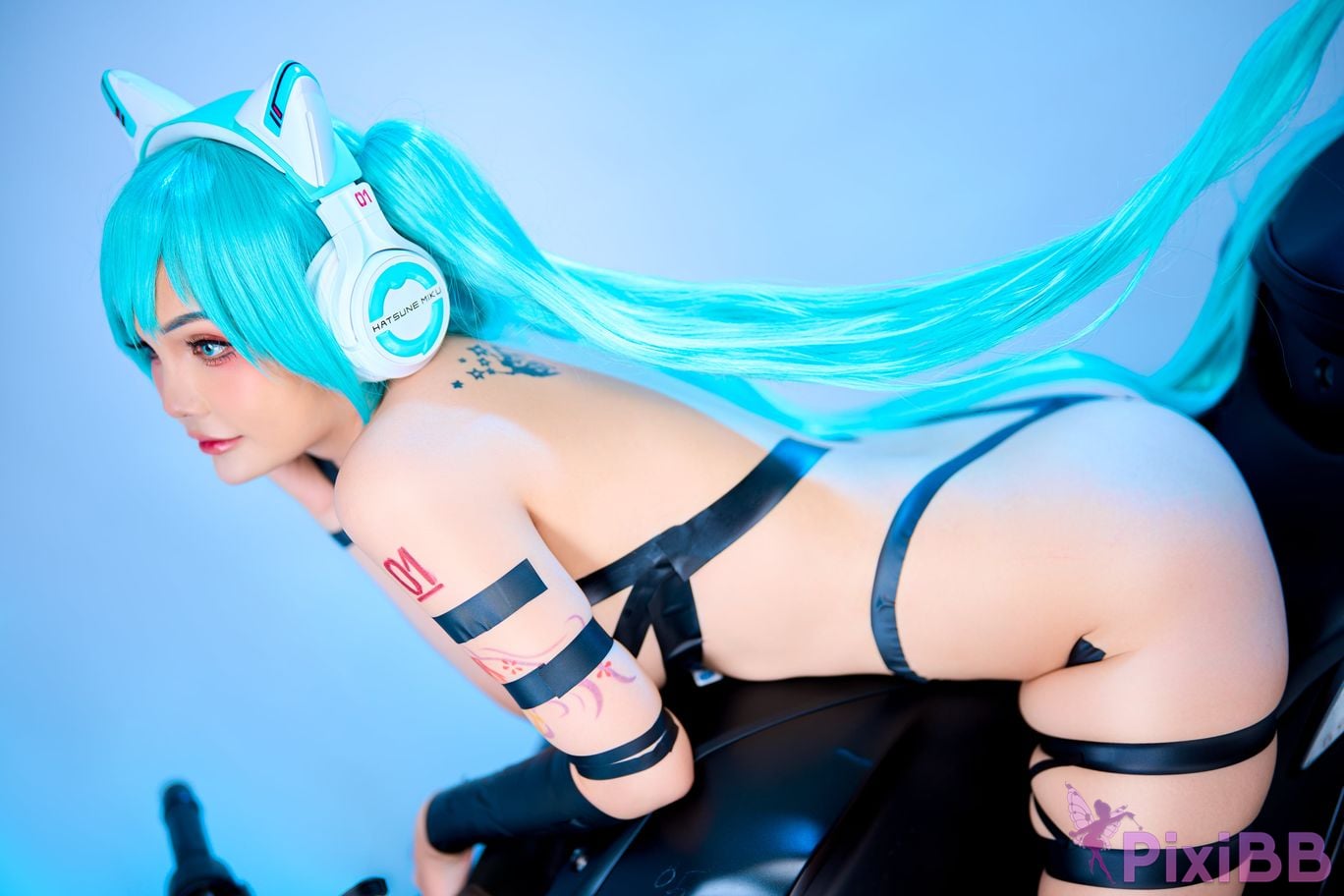 Joyce Lin2x Hatsune Miku Black Tape PixiBB.COM 37