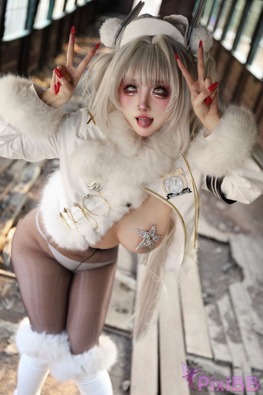 Cosplayer soso swish white rabbit train PixiBB.COM 045.JPG
