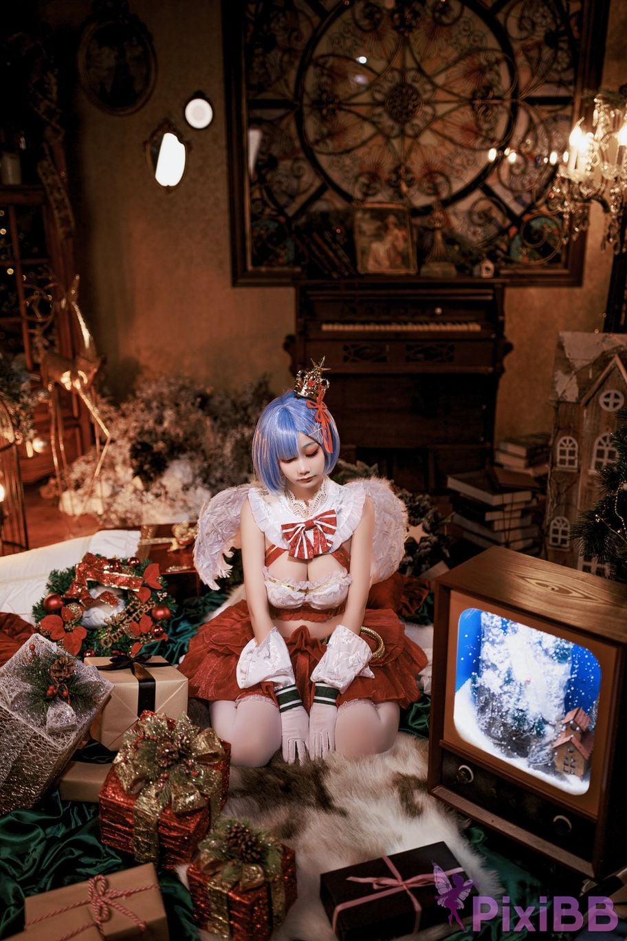 Cosplayer A Xuexue Christmas little angel Rem PixiBB.COM 001