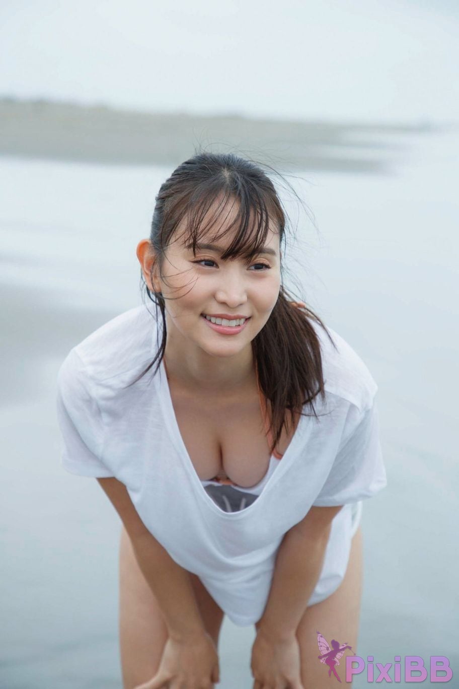 Japanese Idol Nagao Mariya FRIDAY digital photo book on the beach in winter Alone with you Vol.2 large volume 100 page PixiBB.COM 003