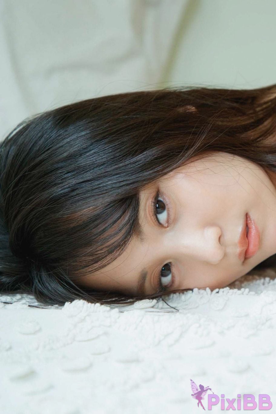 Japanese Idol Nagao Mariya FRIDAY digital photo book on the beach in winter Alone with you Vol.2 large volume 100 page PixiBB.COM 104
