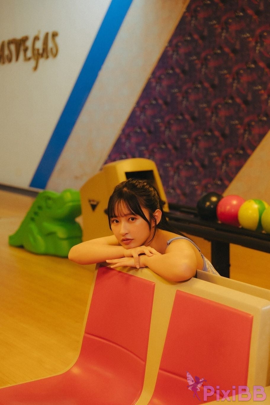 Japanese Idol Hinata Matsumoto FRIDAY digital photo book Bodies staring at each other Vol.2 100 Page super deluxe edition PixiBB.COM 051