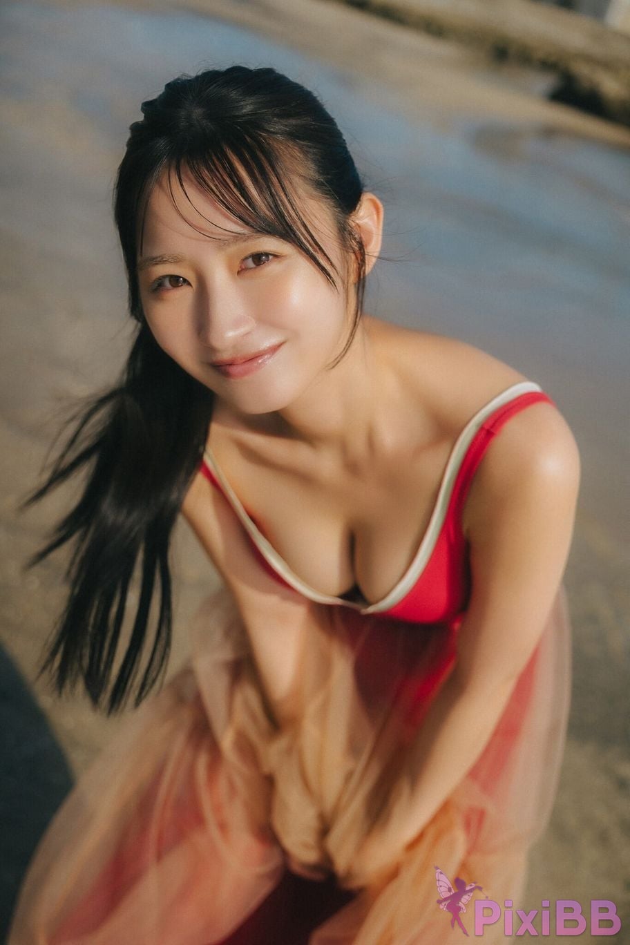 Japanese Idol Hinata Matsumoto FRIDAY digital photo book Bodies staring at each other Vol.2 100 Page super deluxe edition PixiBB.COM 116