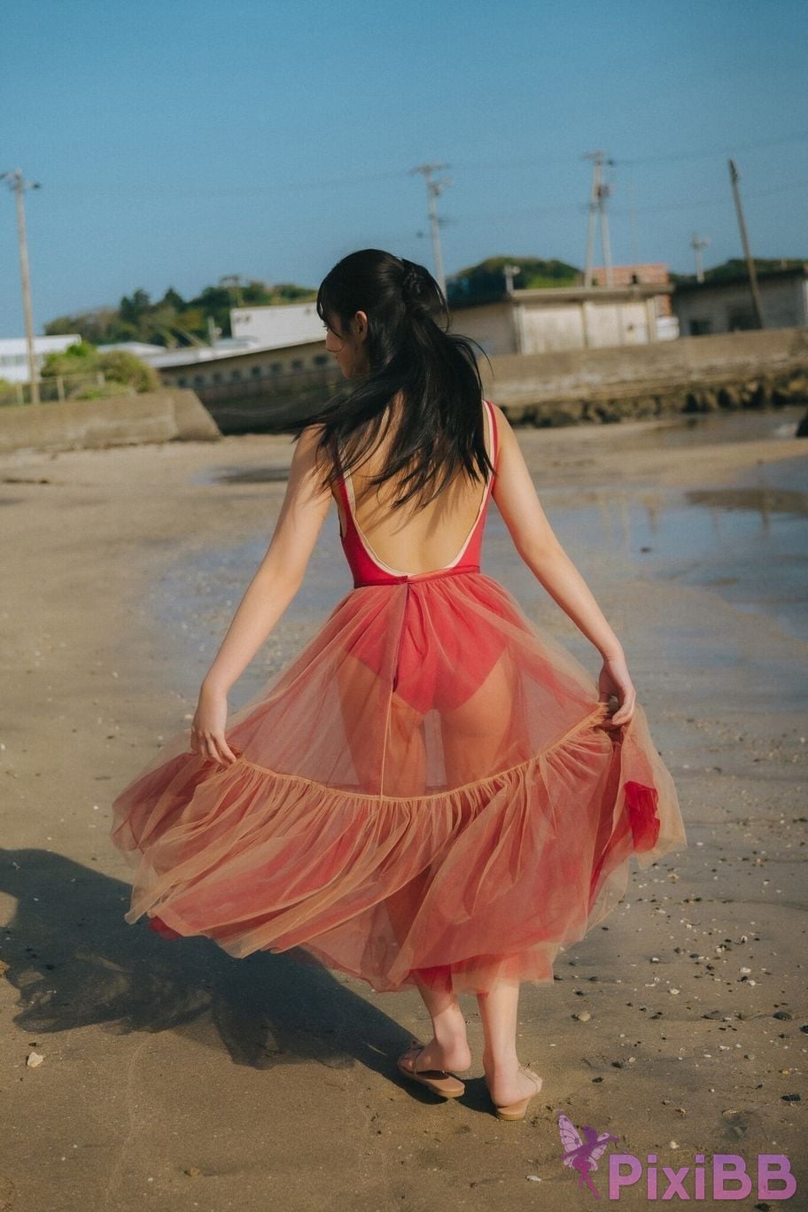 Japanese Idol Hinata Matsumoto FRIDAY digital photo book Bodies staring at each other Vol.2 100 Page super deluxe edition PixiBB.COM 118