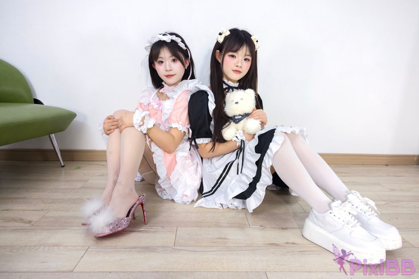 their impression No.073 small gap PixiBB.COM 035