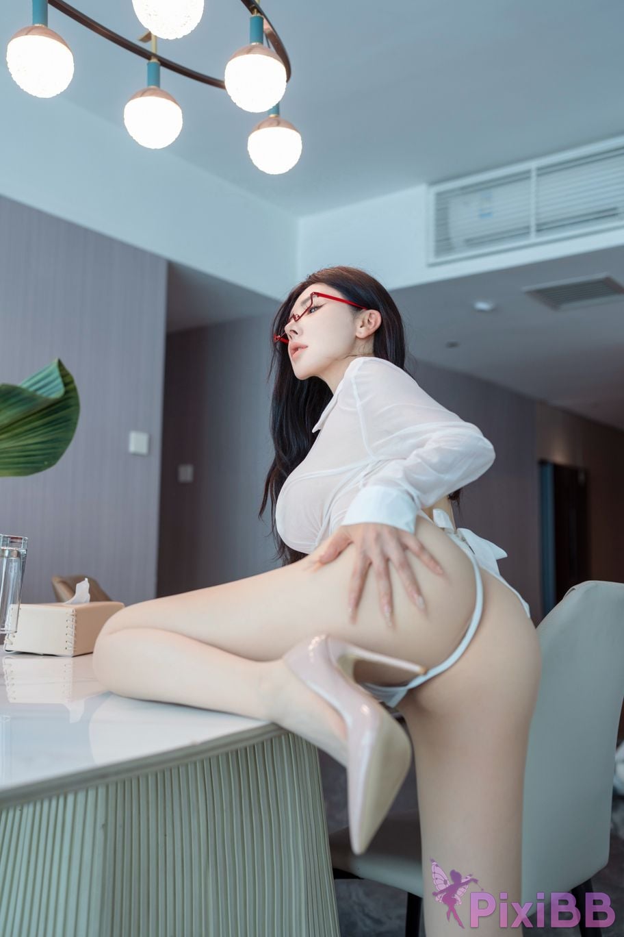 XR Uncensored Pan Jiaojiao R18 XIUREN model Last work before retirement lover white rose PixiBB.COM 033