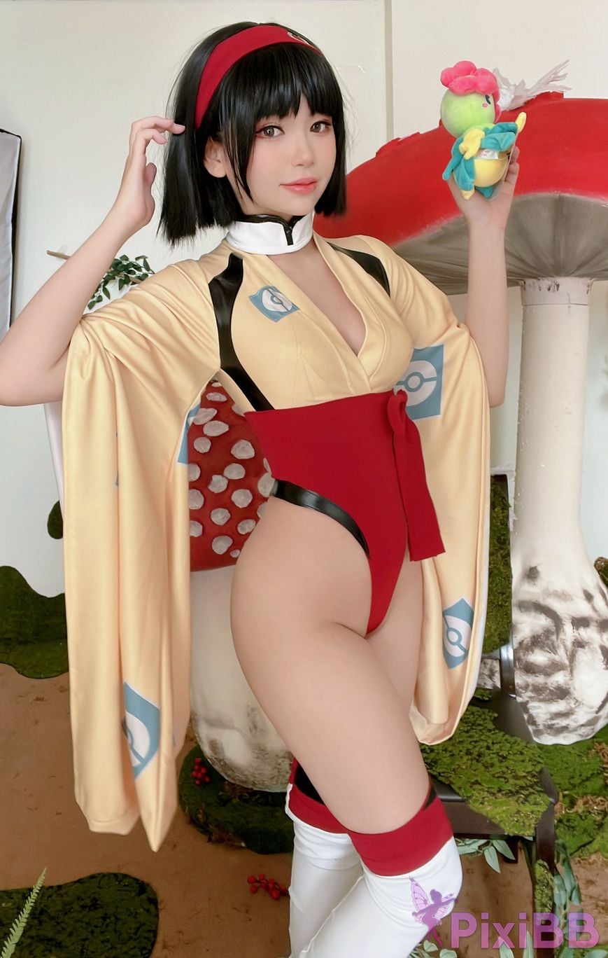 Coser ZinieQ Erika PixiBB.COM 034