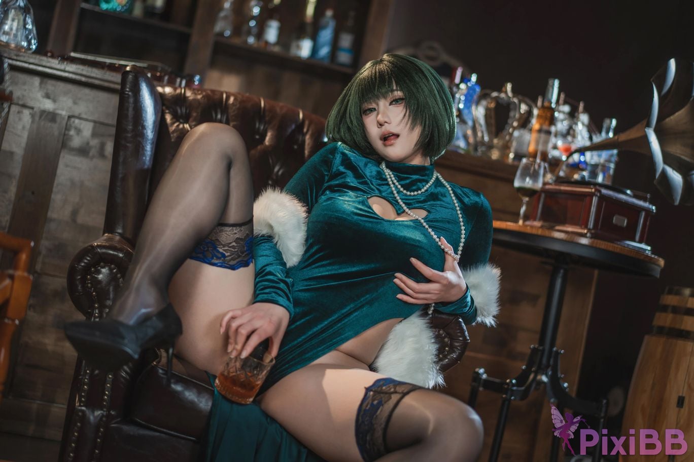 Cosplayer Xinglan is Lanlan and her name Lanmei. one punch man Hells Fubuki PixiBB.COM 004