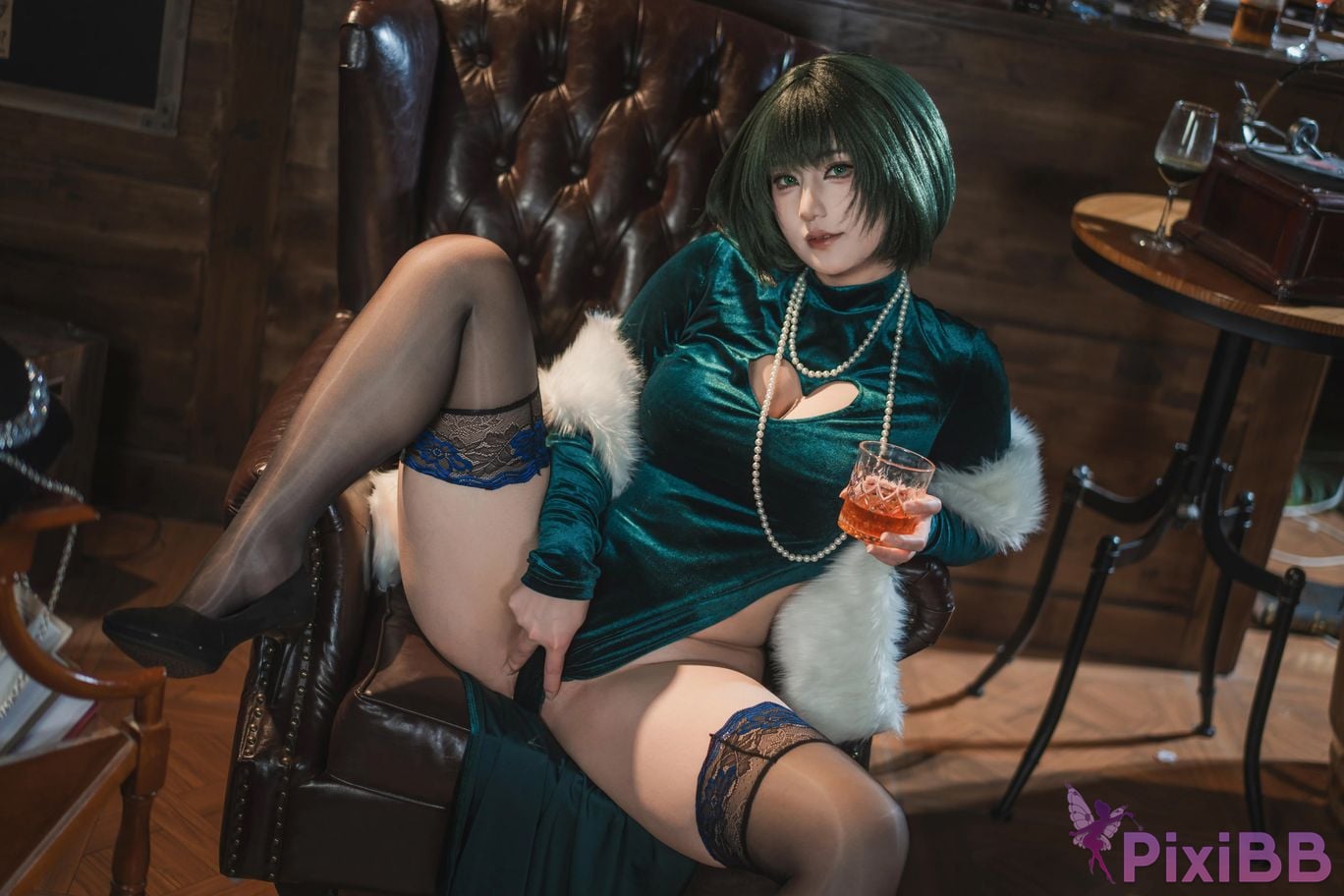Cosplayer Xinglan is Lanlan and her name Lanmei. one punch man Hells Fubuki PixiBB.COM 075
