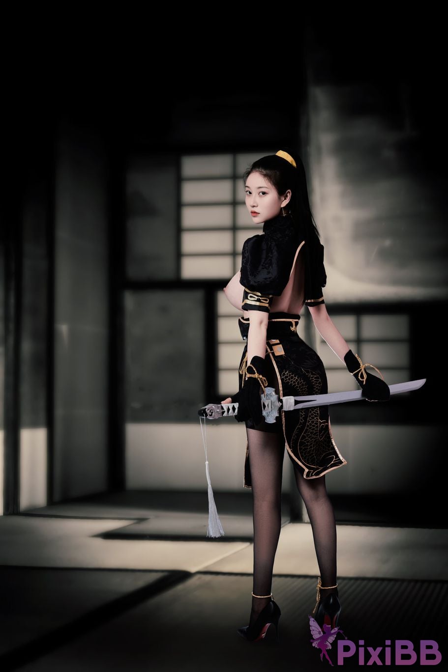Coser Nnian PixiBB.COM 010