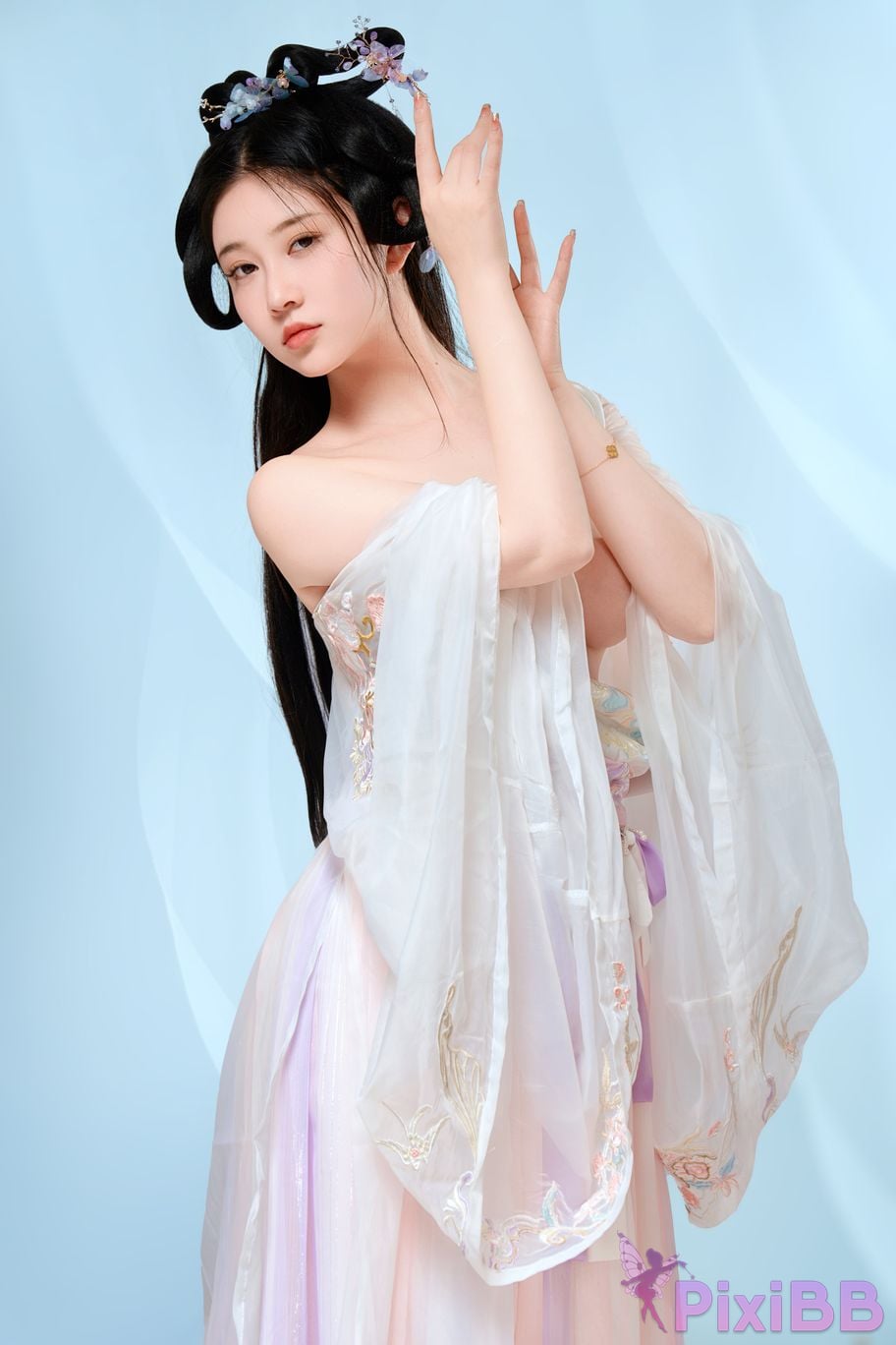 Coser Nnian PixiBB.COM 013