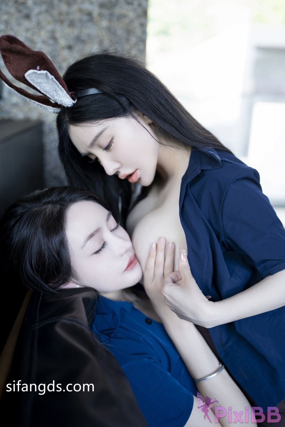 No watermark for in app purchases Pan Jiaojiao Lin Youyi sisters PixiBB.COM 022