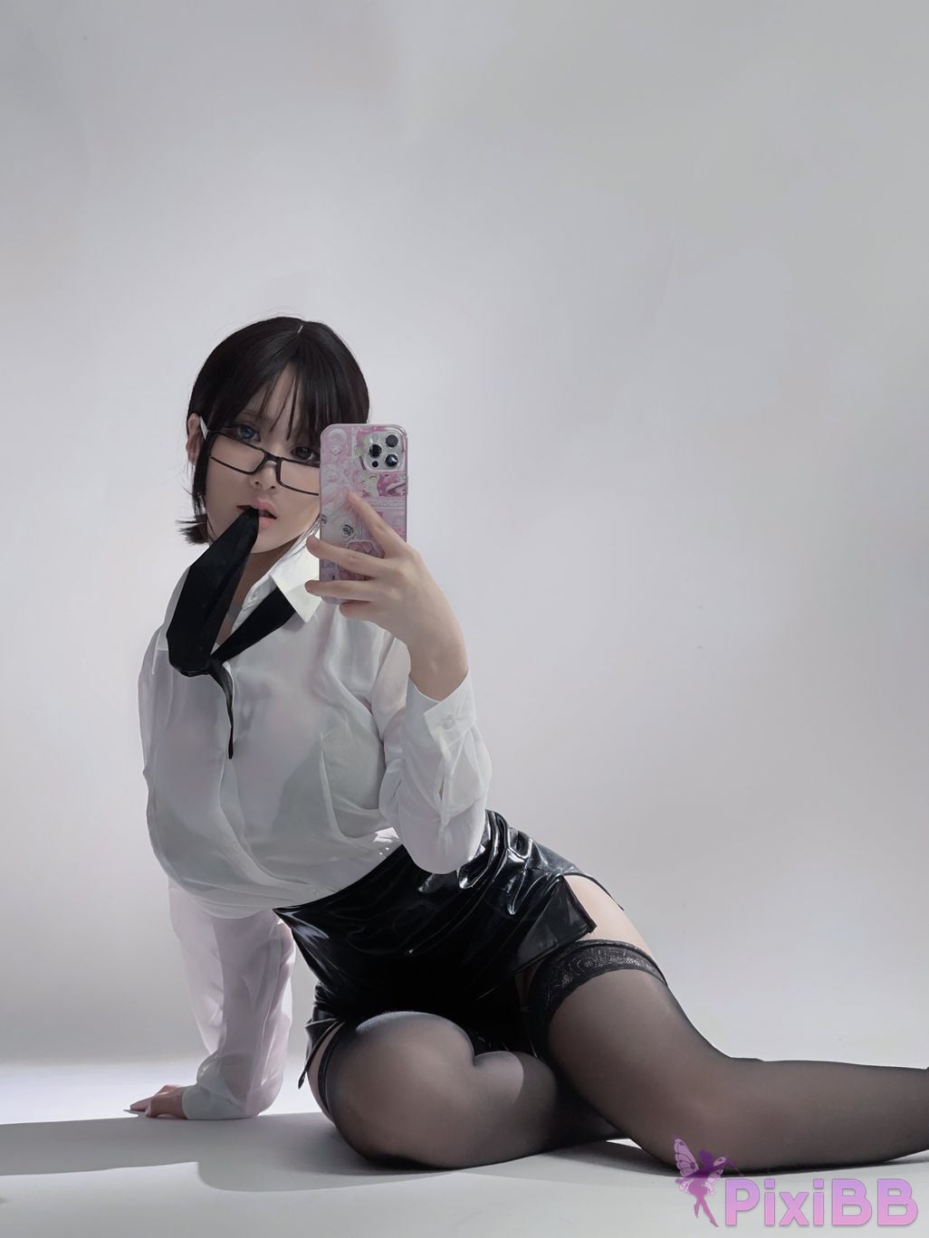 Coser Youmeko PixiBB.COM 012