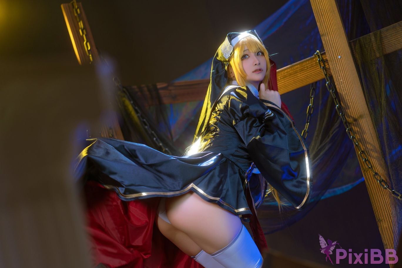 Coser Youmeko PixiBB.COM 001