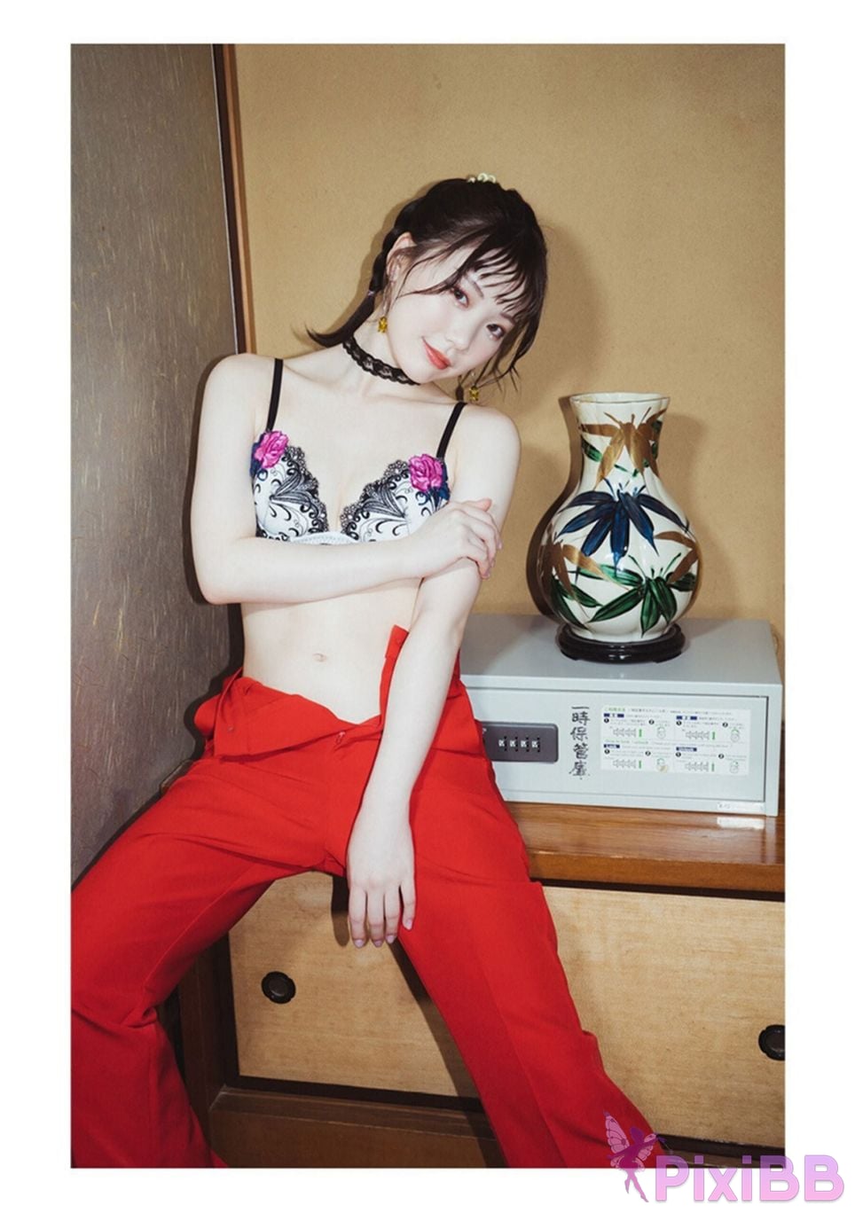 Japanese Idol Mio Ishikawa Escape PixiBB.COM 069