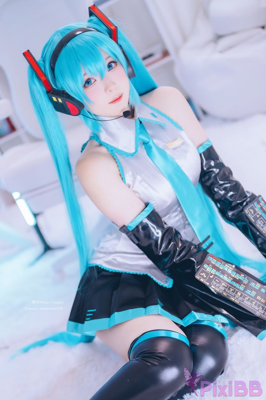 Shimo Hatsune Miku PixiBB.COM 24