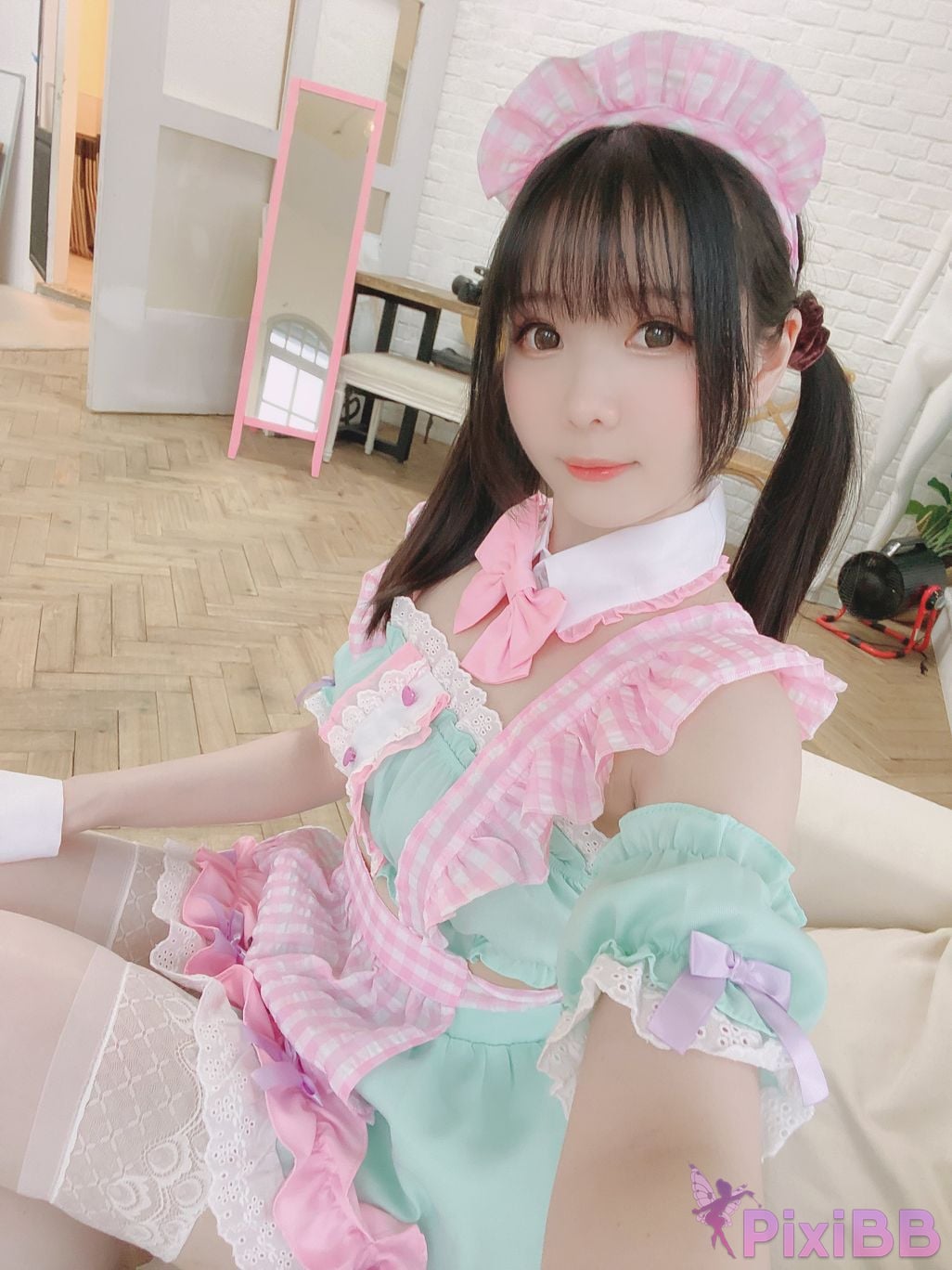 Shimo Pink Maid PixiBB.COM 1