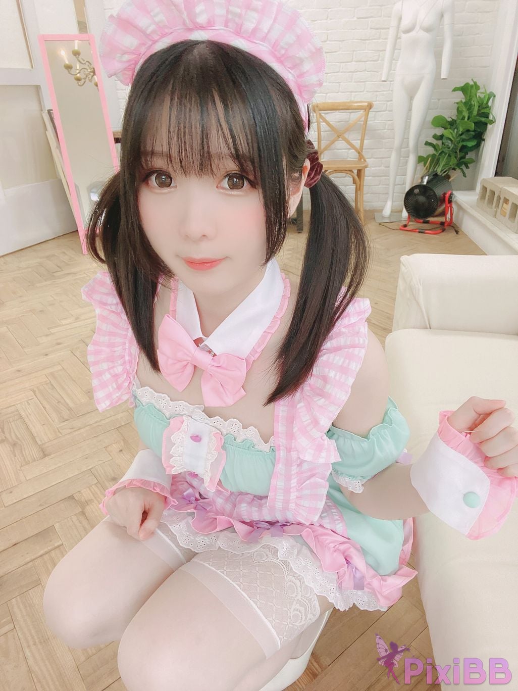 Shimo Pink Maid PixiBB.COM