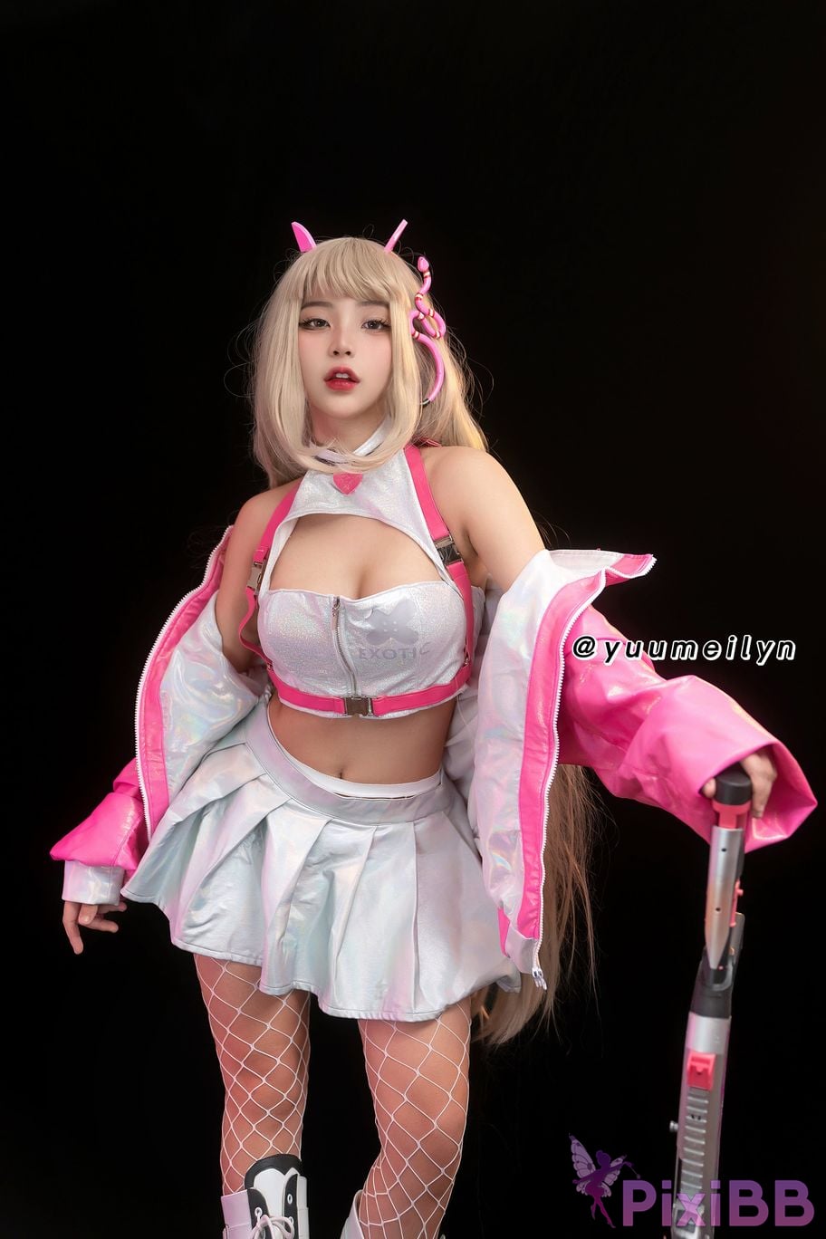Yuumeilyn Viper (NIKKE) PixiBB.COM 1