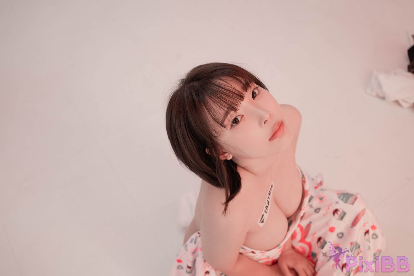 Kang In kyung Pink Bikini PixiBB.COM 031