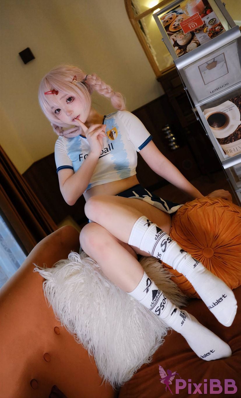 Cosplayer Eiri Kanzawa Lets cheer for you the World Cup together PixiBB.COM 009