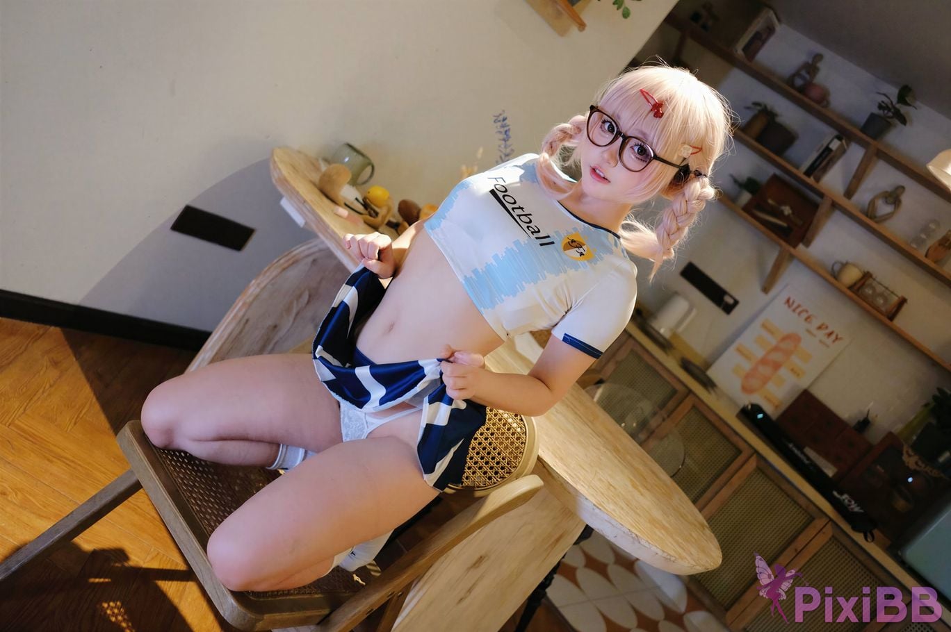 Cosplayer Eiri Kanzawa Lets cheer for you the World Cup together PixiBB.COM 080