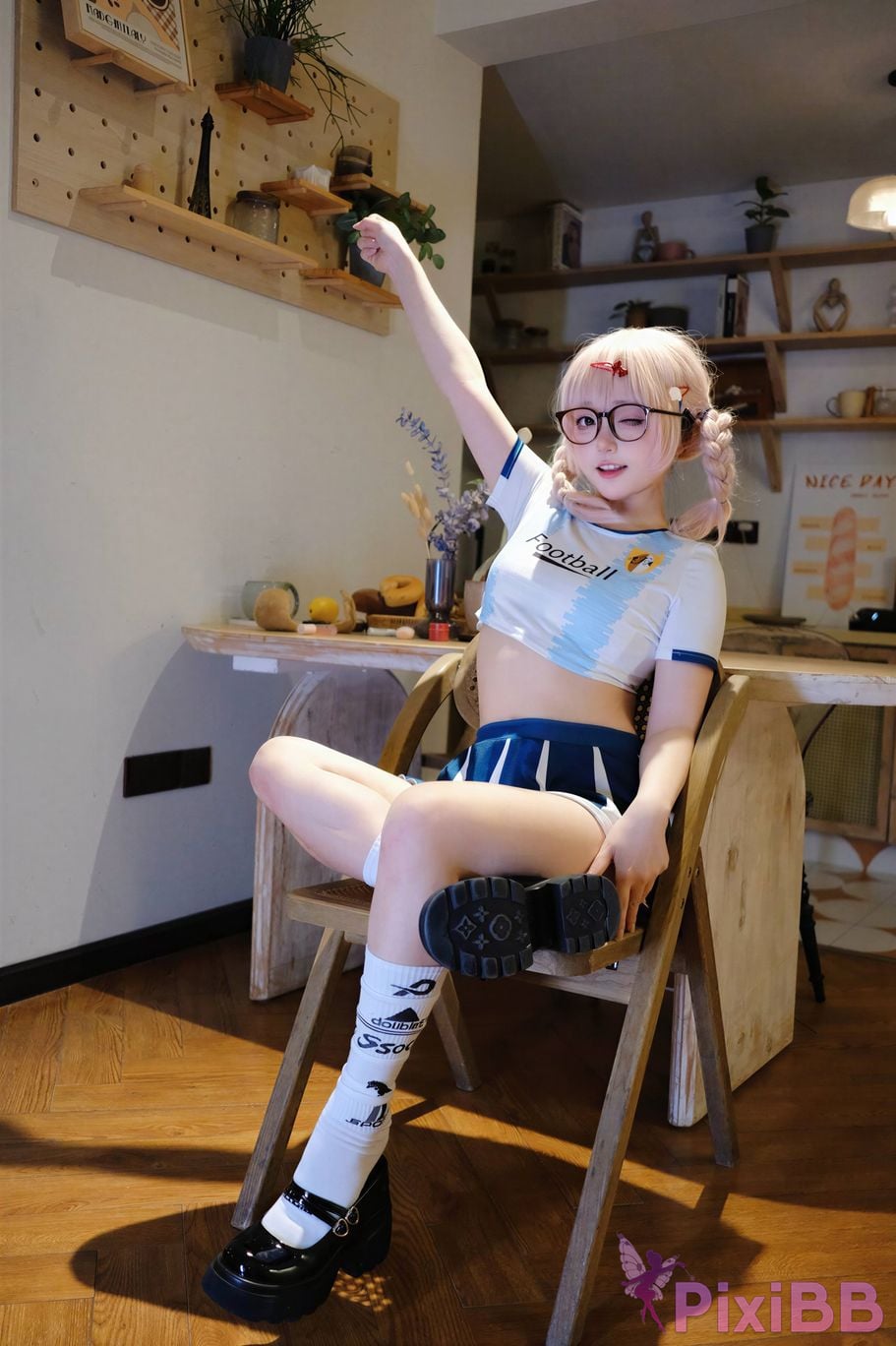 Cosplayer Eiri Kanzawa Lets cheer for you the World Cup together PixiBB.COM 120