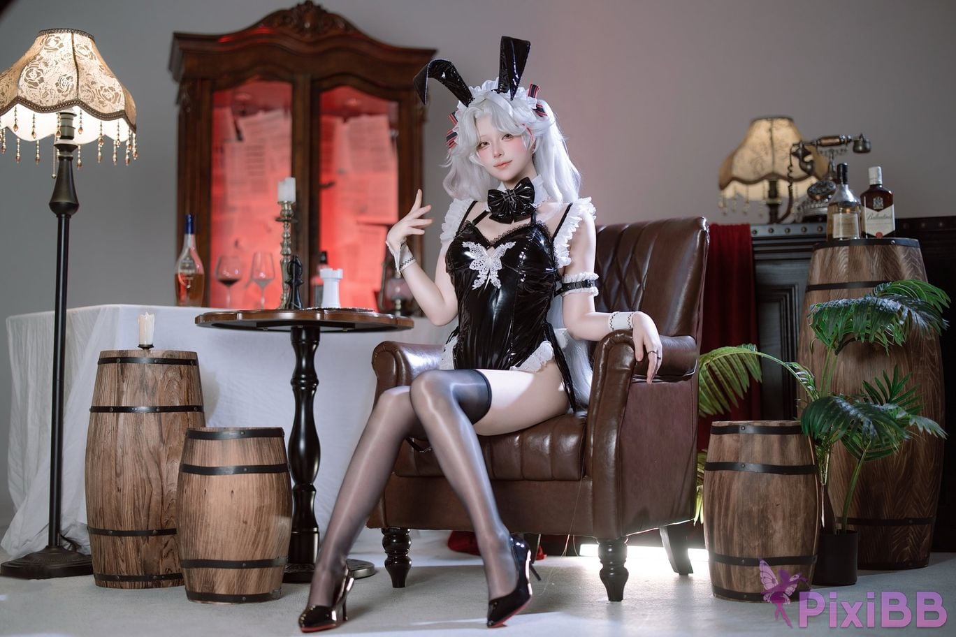 Cosplayer Island fish Prince Eugen bunny girl PixiBB.COM 001