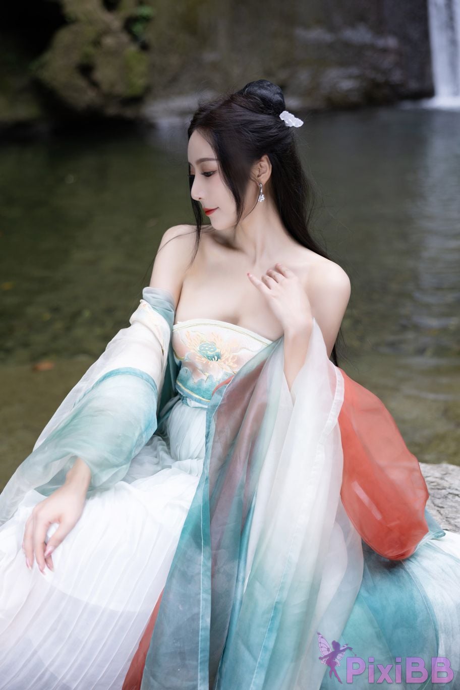No watermark for in app purchases Wang Xinyao Yanni green costume Fall PixiBB.COM 014