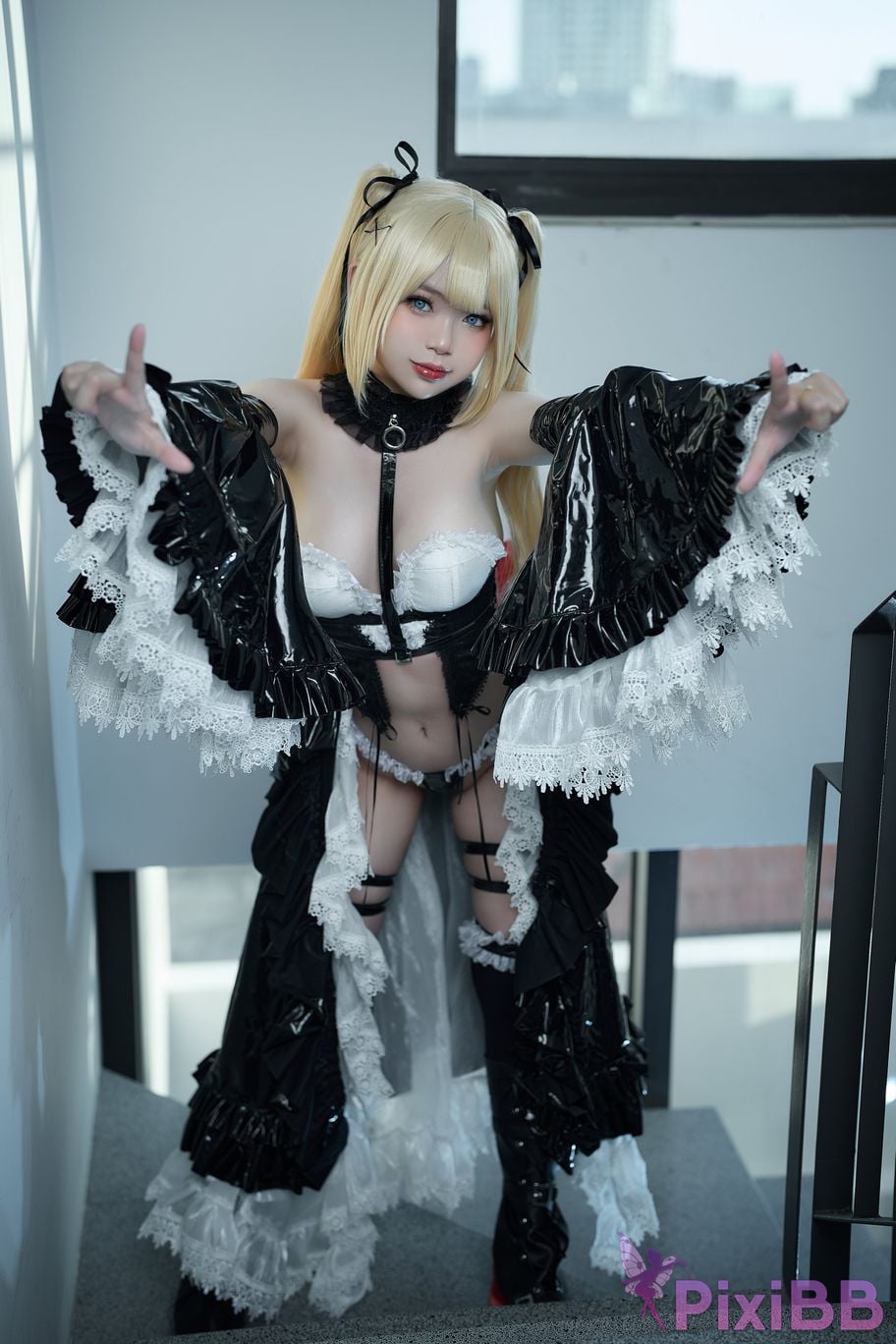 Coser ZinieQ Marie Rose Sakimichan Art PixiBB.COM 001