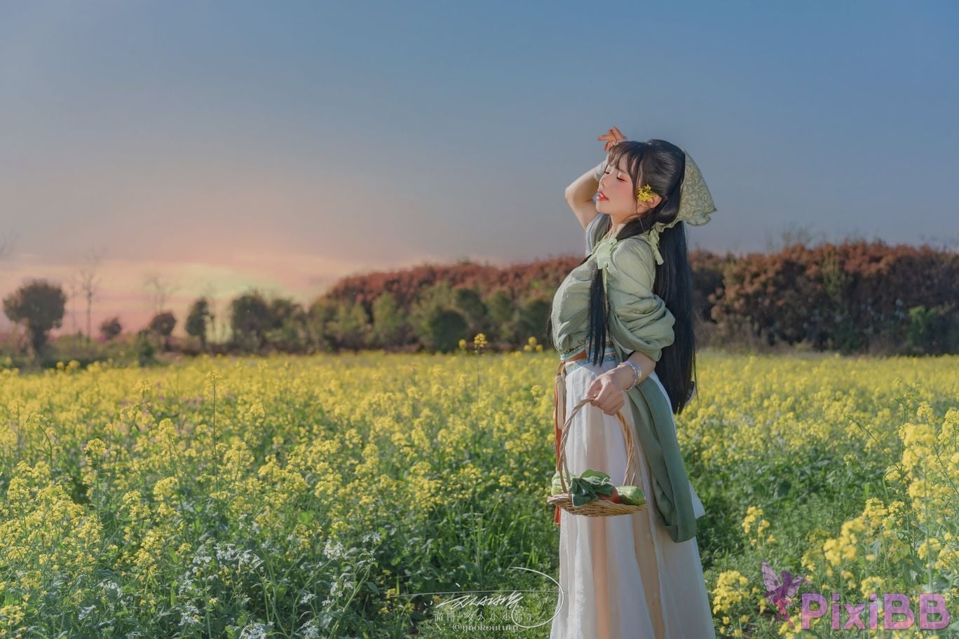 Coser nian nian tuan zi tu PixiBB.COM 004