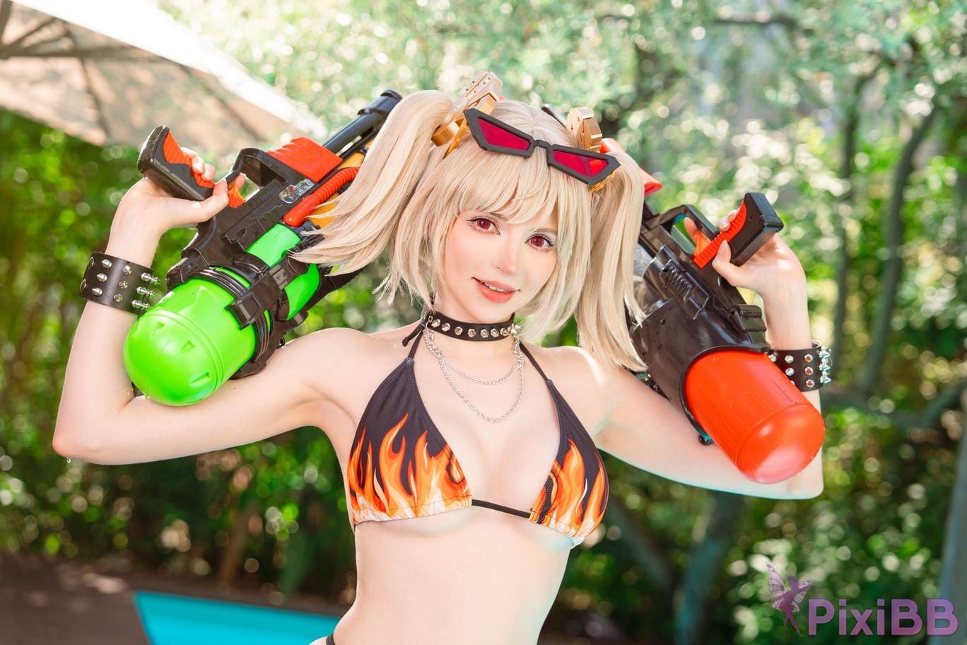 Cosplayer Peach milky Burnice bikini PixiBB.COM 009