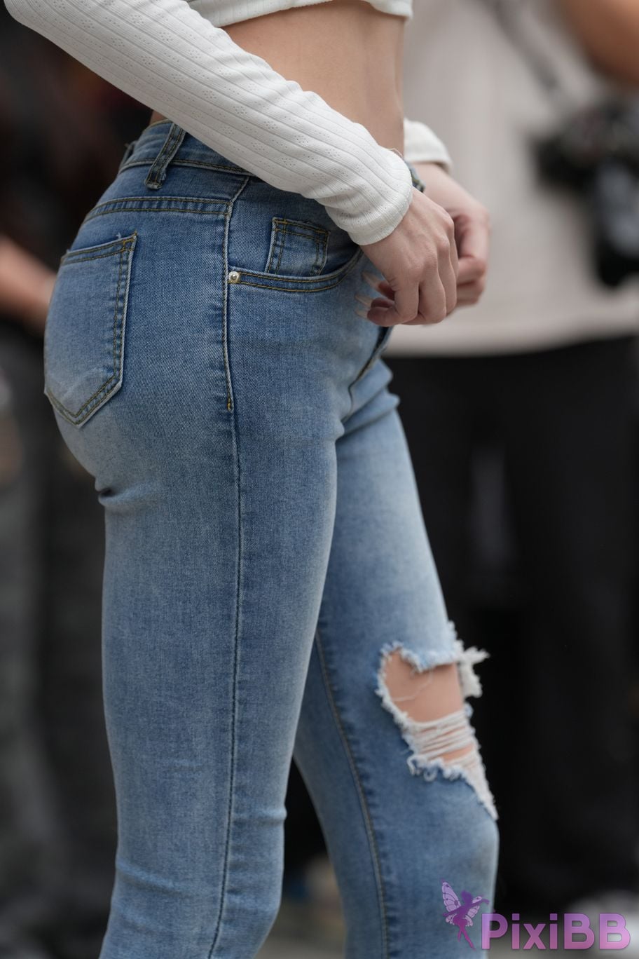 Featured Street Photography Works No.5744 Silk little cat Dabao in jeans PixiBB.COM 149