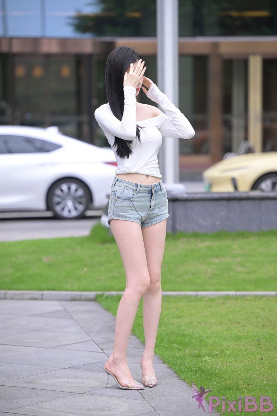 Featured Street Photography Works No.5745 glamor denim shorts PixiBB.COM 073