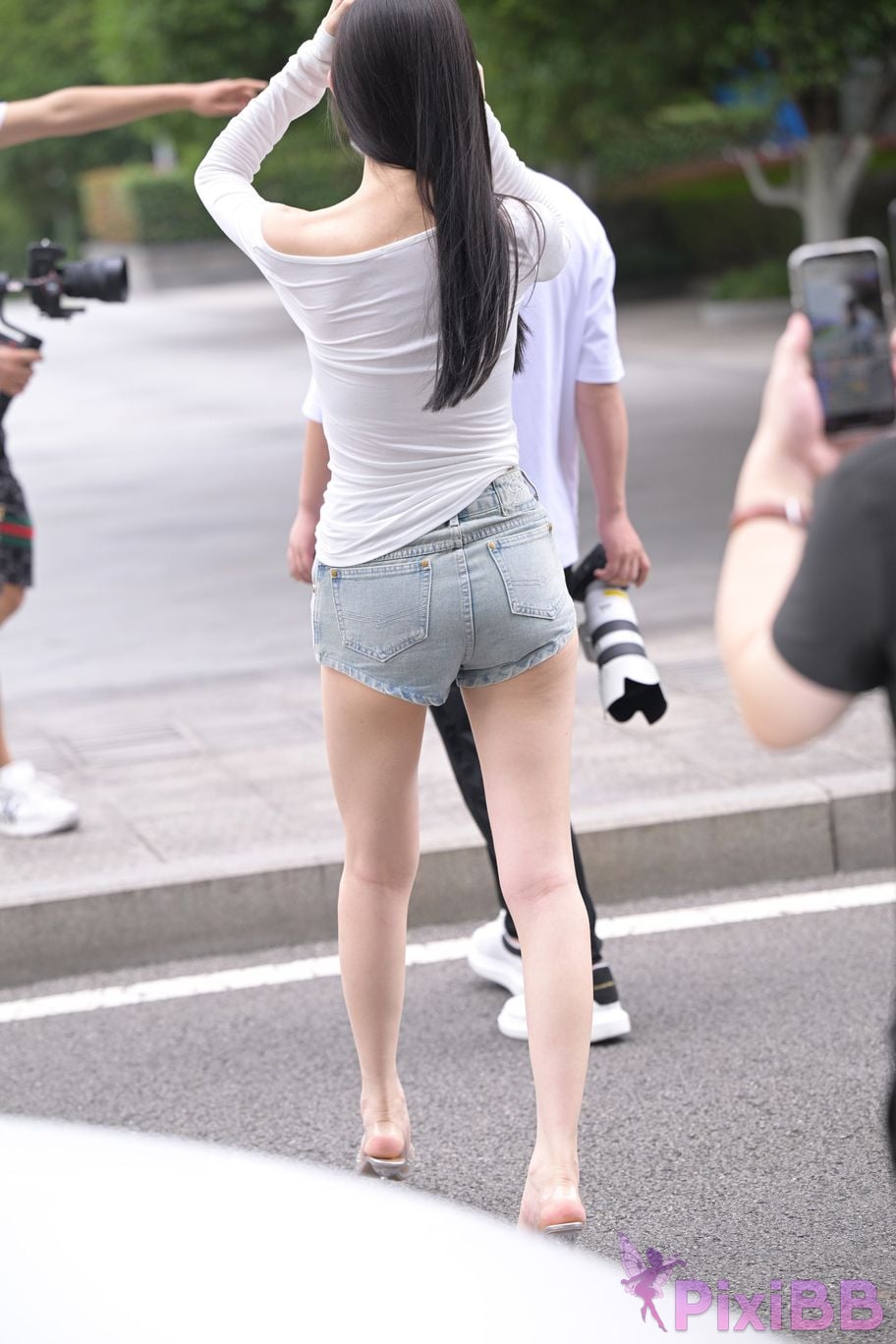 Featured Street Photography Works No.5745 glamor denim shorts PixiBB.COM 191