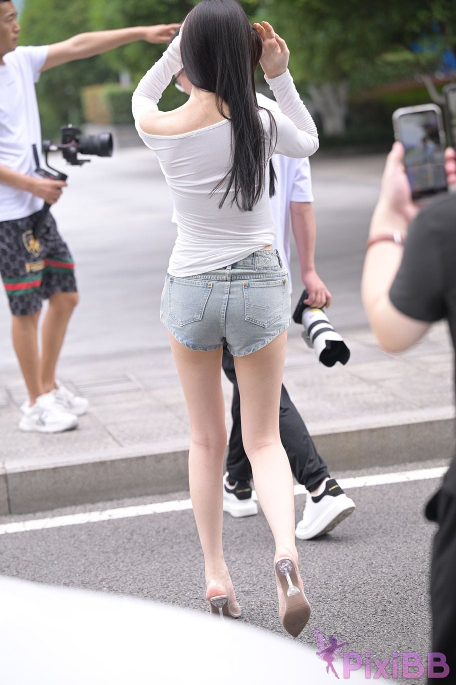 Featured Street Photography Works No.5745 glamor denim shorts PixiBB.COM 194