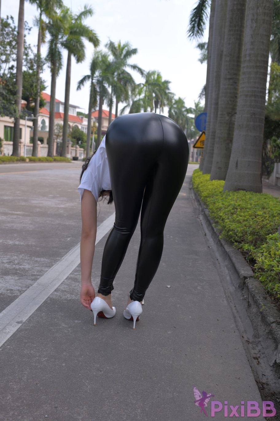 Featured Street Photography Works No.5748 See you again leather pants PixiBB.COM 048