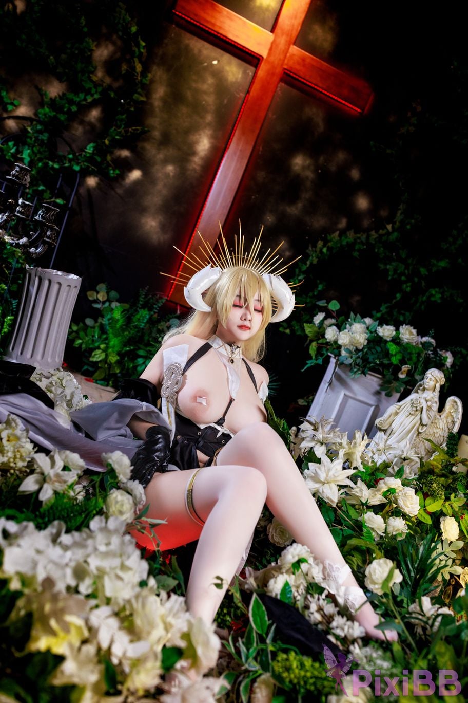 Cosplayer A Xuexue nun feud PixiBB.COM 038