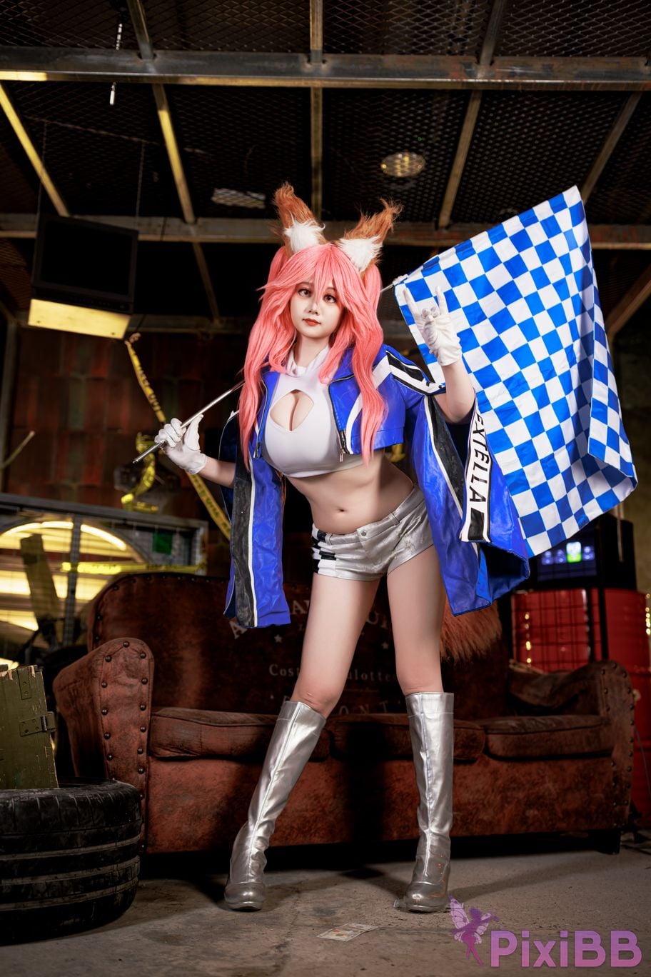 Cosplayer A Xuexue FGO Tamamoae Racing Suit PixiBB.COM 002