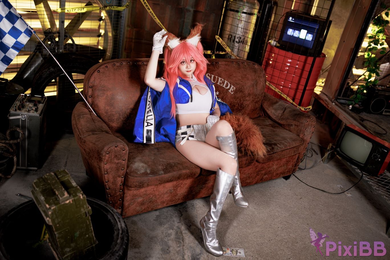 Cosplayer A Xuexue FGO Tamamoae Racing Suit PixiBB.COM 016