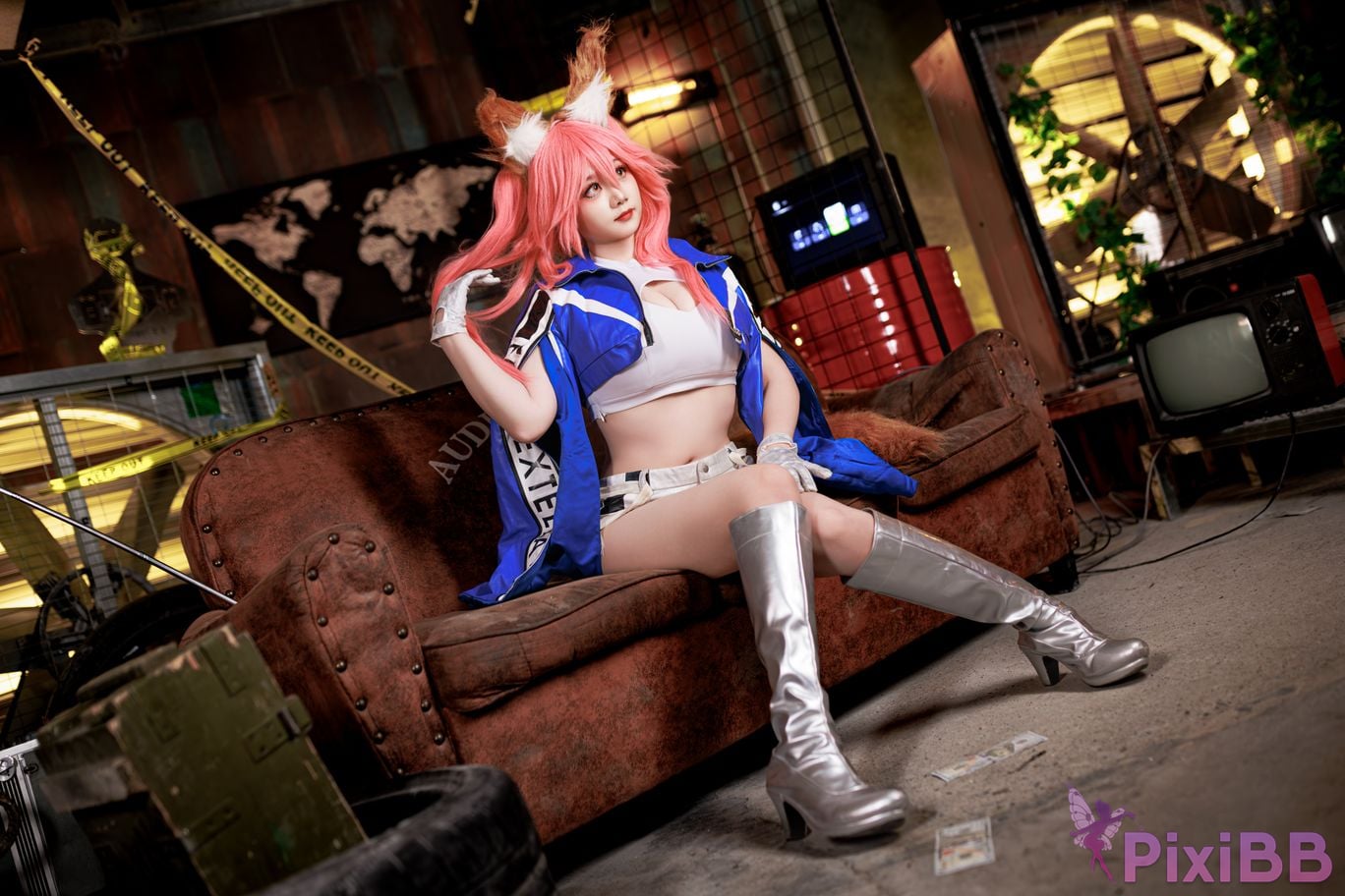 Cosplayer A Xuexue FGO Tamamoae Racing Suit PixiBB.COM 019