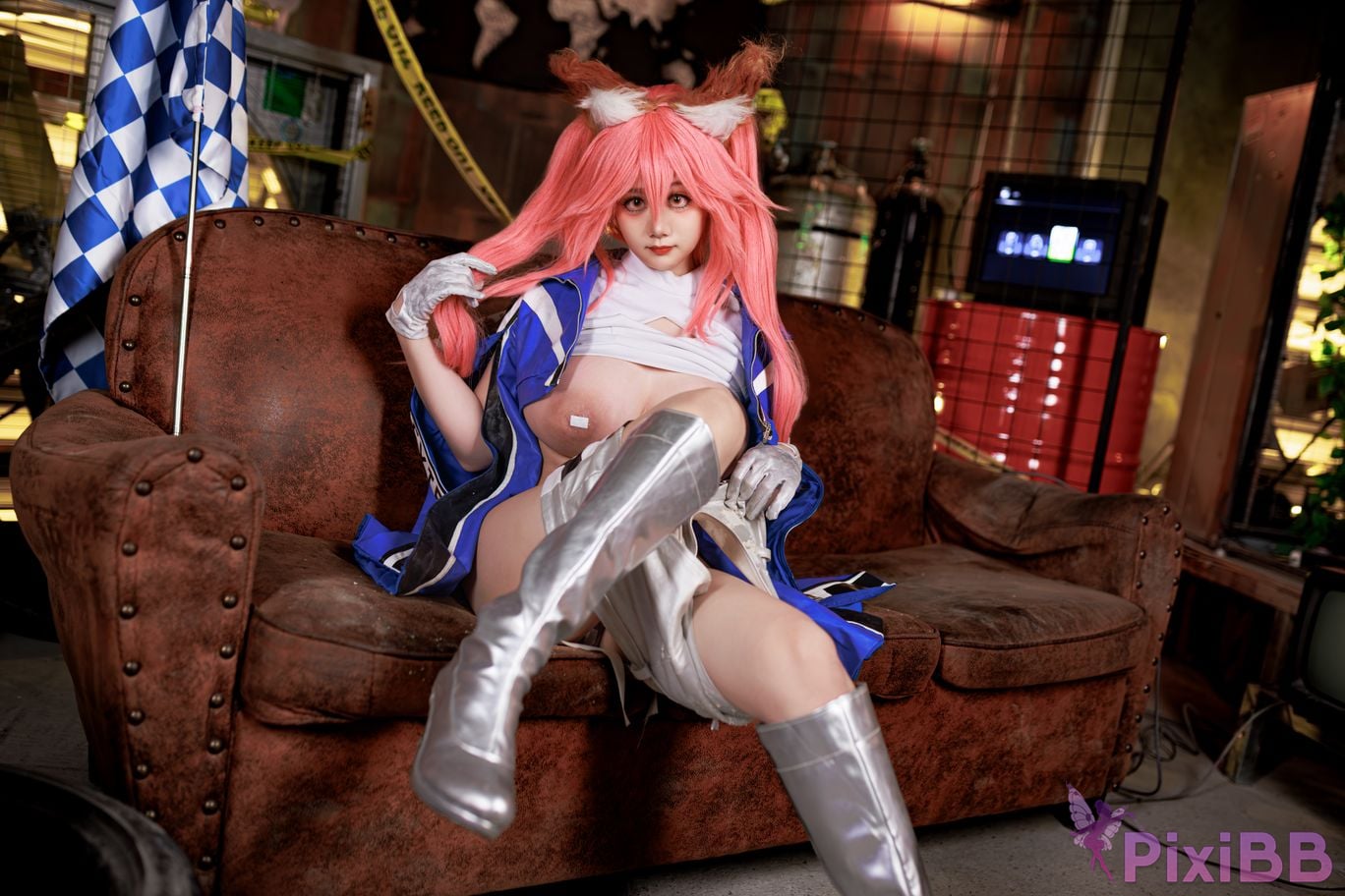 Cosplayer A Xuexue FGO Tamamoae Racing Suit PixiBB.COM 042