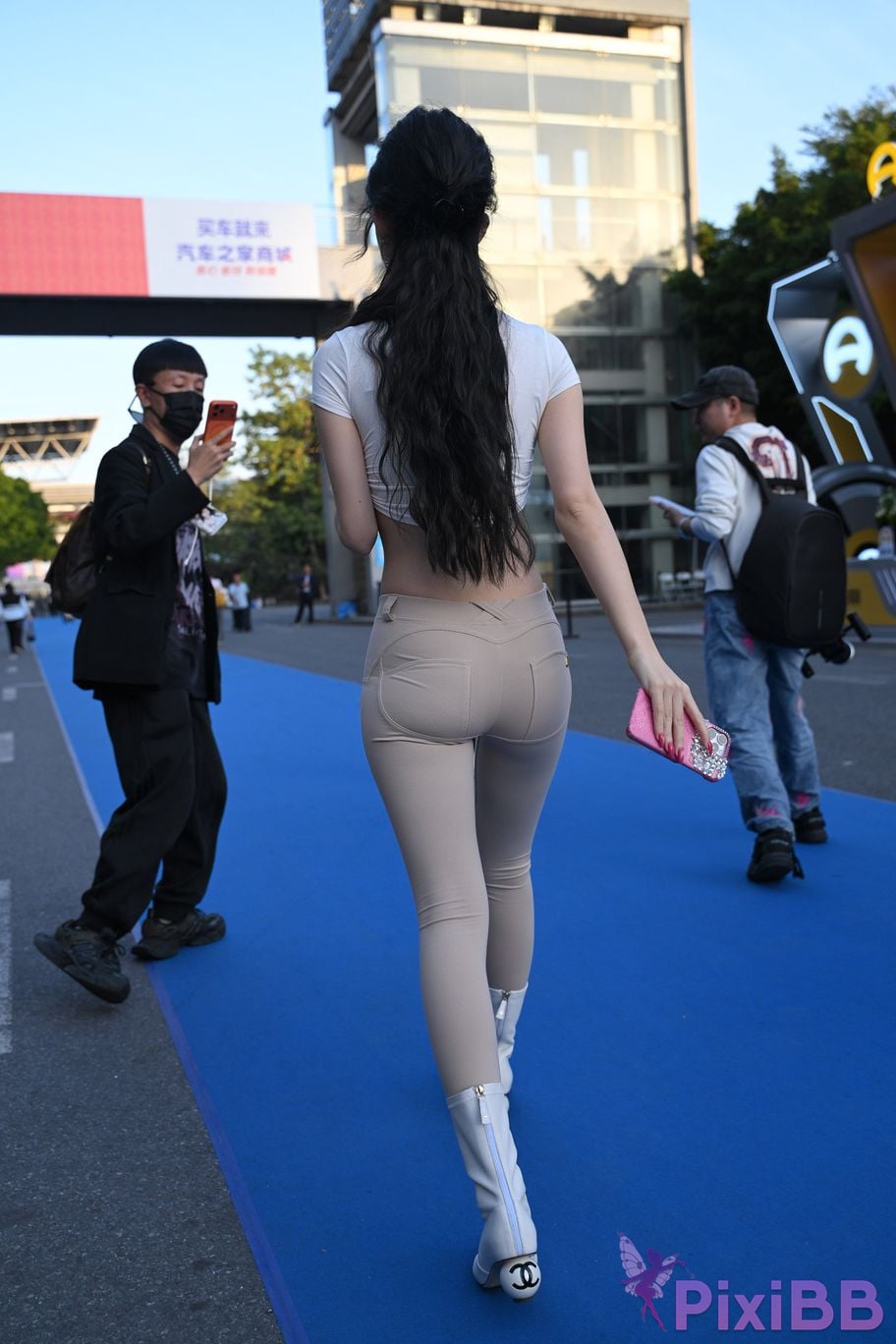 Featured Street Photography Works No.5753 Plump peach pants BB Sauce PixiBB.COM 047