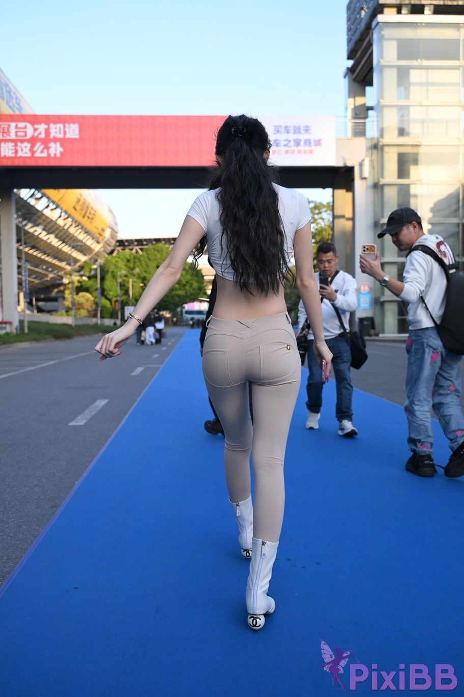 Featured Street Photography Works No.5753 Plump peach pants BB Sauce PixiBB.COM 056