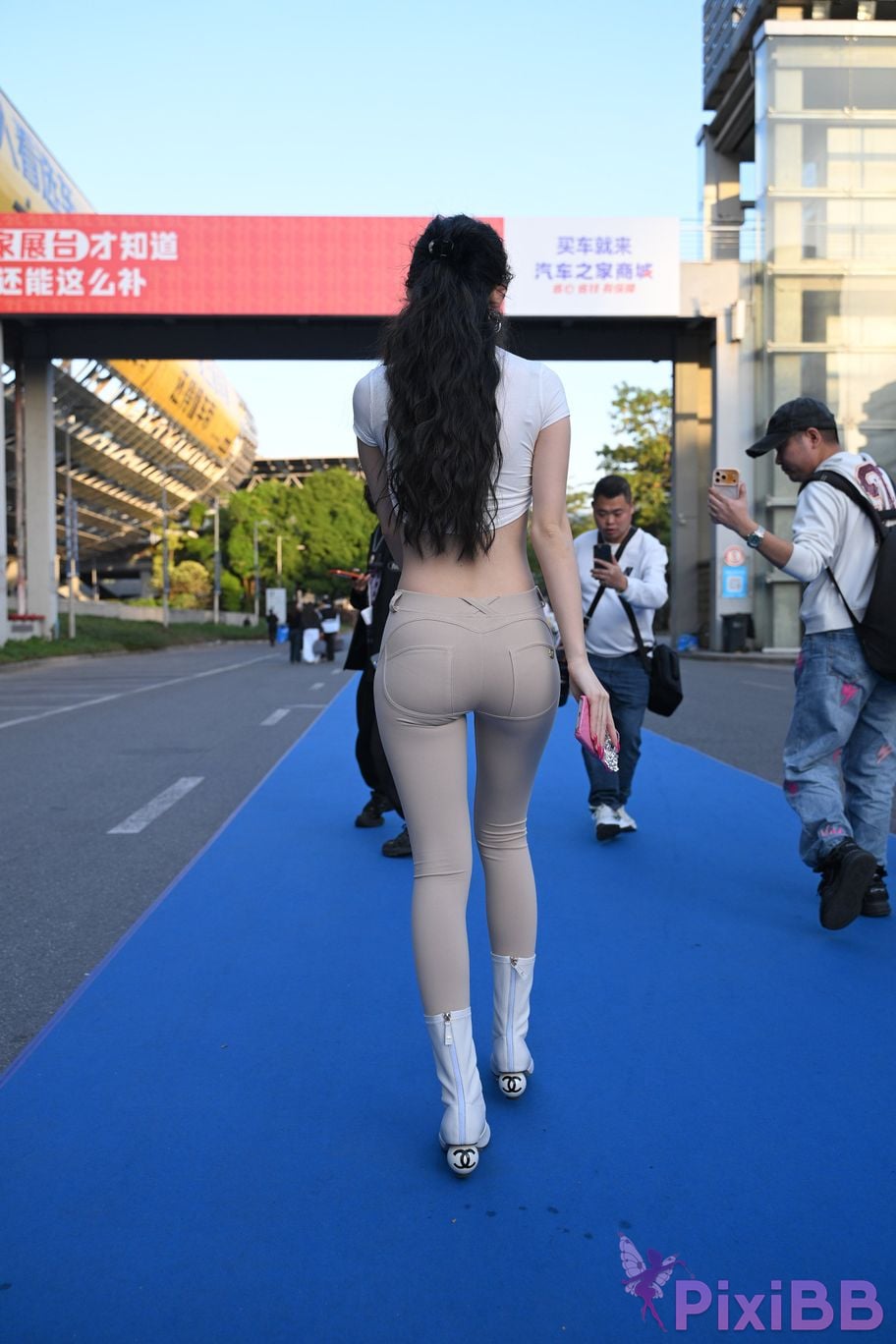 Featured Street Photography Works No.5753 Plump peach pants BB Sauce PixiBB.COM 059