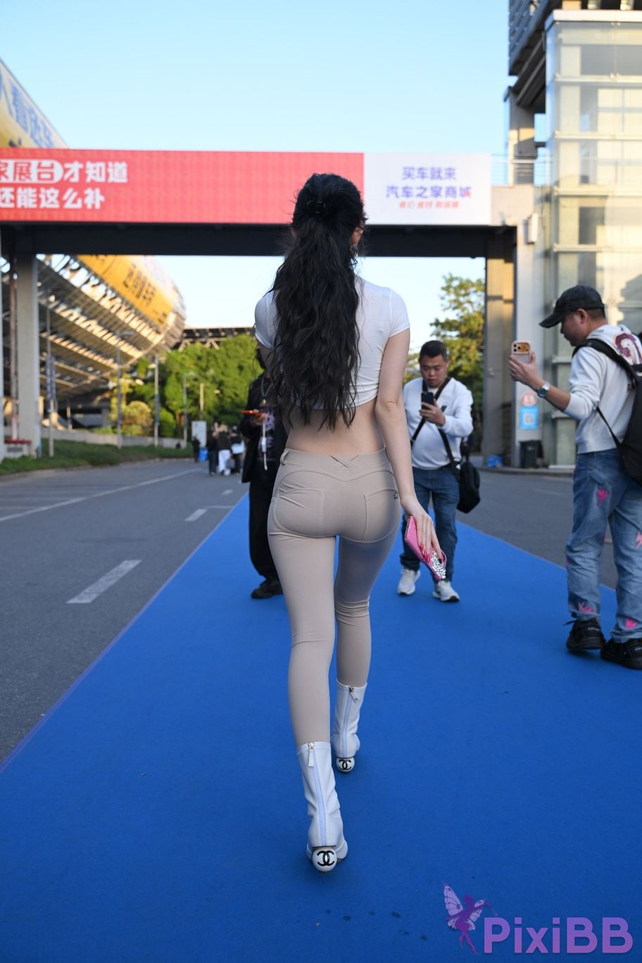 Featured Street Photography Works No.5753 Plump peach pants BB Sauce PixiBB.COM 060